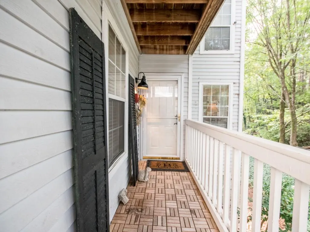 1107 Gettysburg Place Unit 1107, Sandy Springs, Georgia 30350, 2 Bedrooms Bedrooms, ,2 BathroomsBathrooms,Residential,Sold,1107 Gettysburg Place Unit 1107,5913631