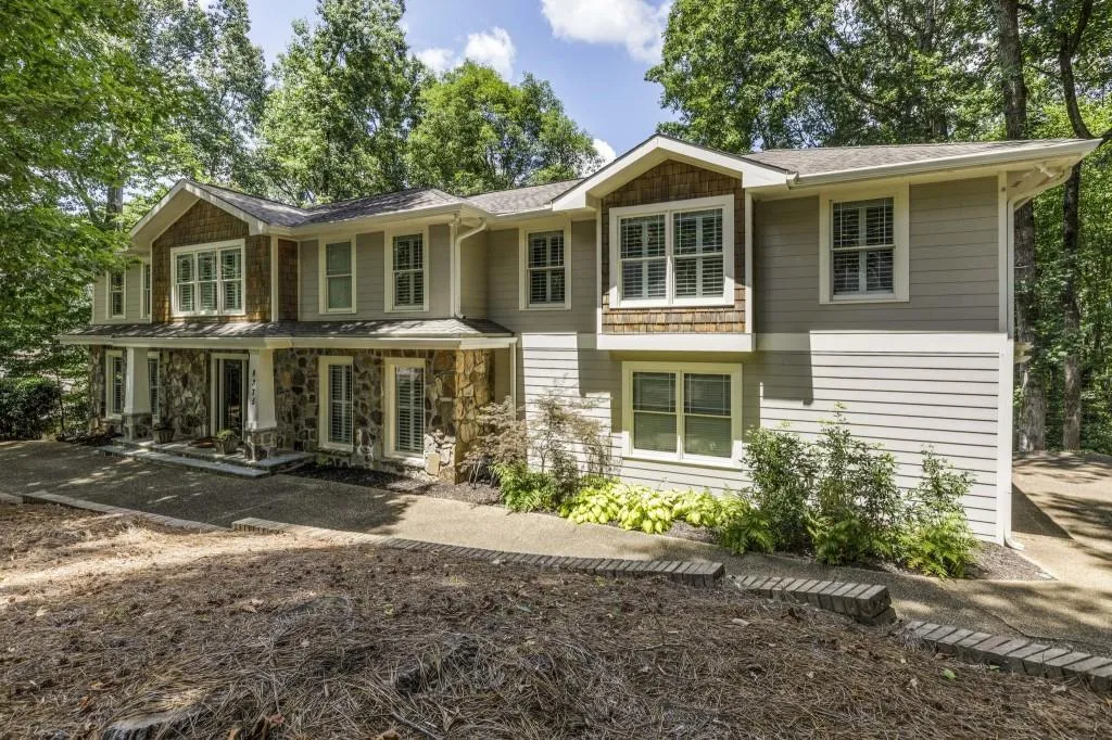 8875 Buckhorn, Sandy Springs, Georgia 30350, 4 Bedrooms Bedrooms, ,4 BathroomsBathrooms,Residential,Sold,8875 Buckhorn,6749037