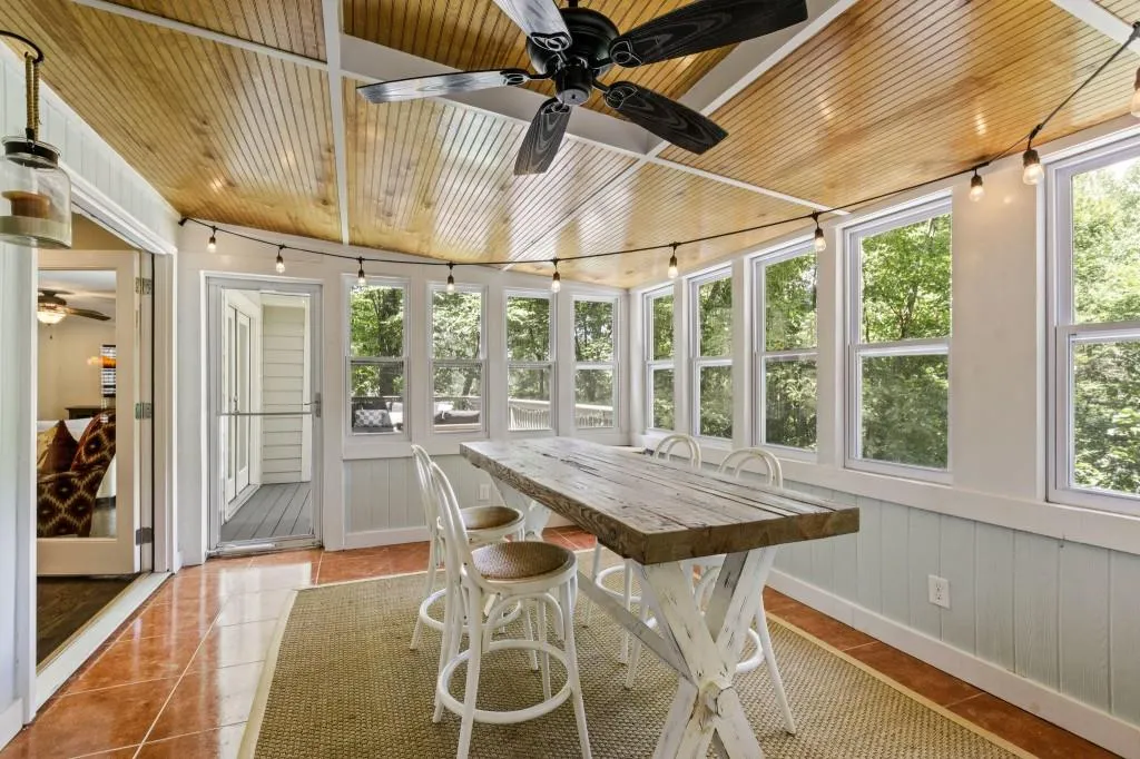 8875 Buckhorn, Sandy Springs, Georgia 30350, 4 Bedrooms Bedrooms, ,4 BathroomsBathrooms,Residential,Sold,8875 Buckhorn,6749037