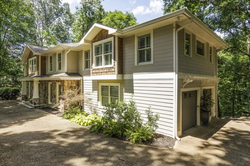 8875 Buckhorn, Sandy Springs, Georgia 30350, 4 Bedrooms Bedrooms, ,4 BathroomsBathrooms,Residential,Sold,8875 Buckhorn,6749037