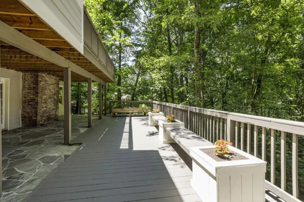 8875 Buckhorn, Sandy Springs, Georgia 30350, 4 Bedrooms Bedrooms, ,4 BathroomsBathrooms,Residential,Sold,8875 Buckhorn,6749037