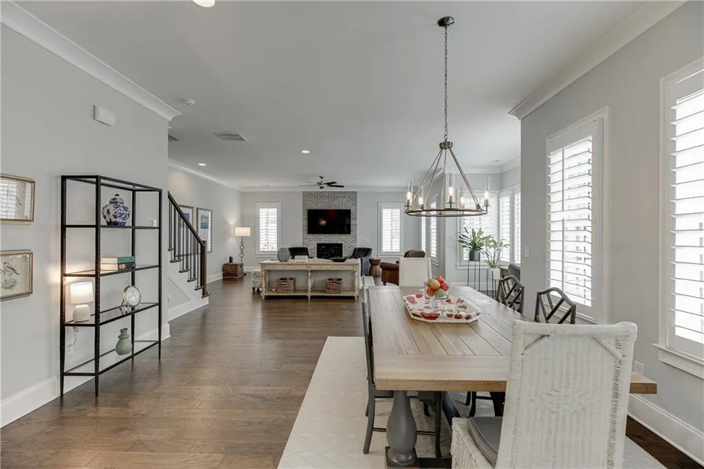 6516 Aria Village Dr., Sandy Springs, Georgia 30328, 3 Bedrooms Bedrooms, ,3 BathroomsBathrooms,Residential,Sold,6516 Aria Village Dr.,6928050