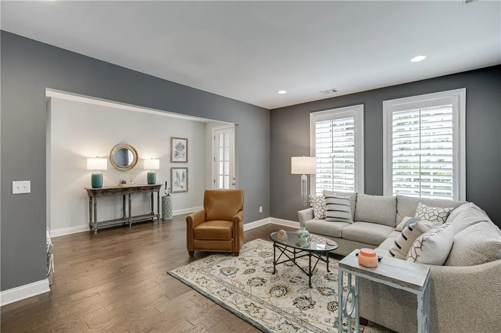 6516 Aria Village Dr., Sandy Springs, Georgia 30328, 3 Bedrooms Bedrooms, ,3 BathroomsBathrooms,Residential,Sold,6516 Aria Village Dr.,6928050