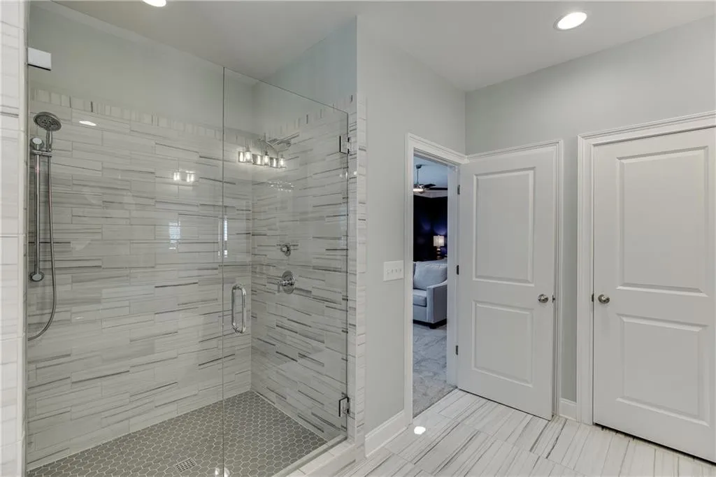 6516 Aria Village Dr., Sandy Springs, Georgia 30328, 3 Bedrooms Bedrooms, ,3 BathroomsBathrooms,Residential,Sold,6516 Aria Village Dr.,6928050