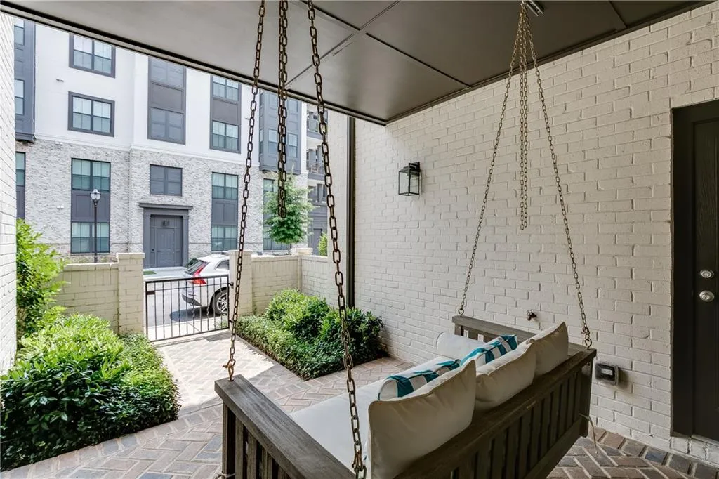 6516 Aria Village Dr., Sandy Springs, Georgia 30328, 3 Bedrooms Bedrooms, ,3 BathroomsBathrooms,Residential,Sold,6516 Aria Village Dr.,6928050