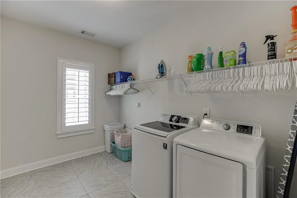 6516 Aria Village Dr., Sandy Springs, Georgia 30328, 3 Bedrooms Bedrooms, ,3 BathroomsBathrooms,Residential,Sold,6516 Aria Village Dr.,6928050