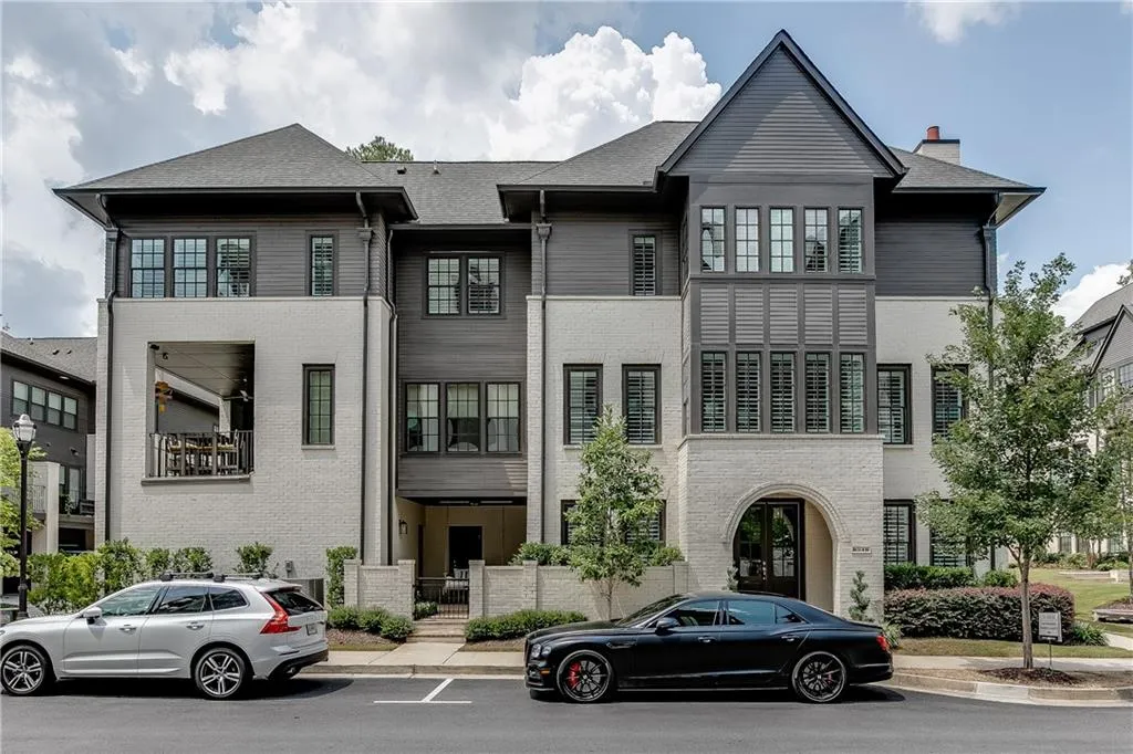 6516 Aria Village Dr., Sandy Springs, Georgia 30328, 3 Bedrooms Bedrooms, ,3 BathroomsBathrooms,Residential,Sold,6516 Aria Village Dr.,6928050