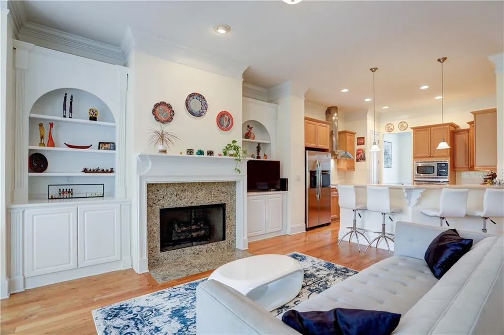 993 Pearl Point, Sandy Springs, Georgia 30328, 3 Bedrooms Bedrooms, ,3 BathroomsBathrooms,Residential,Sold,993 Pearl Point,6549157