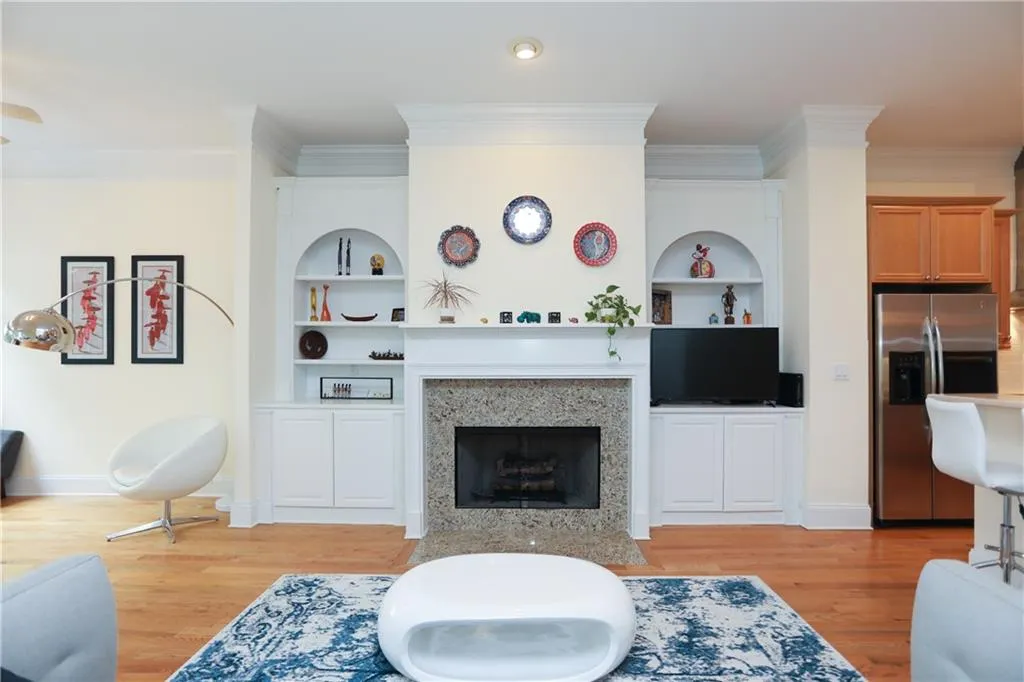 993 Pearl Point, Sandy Springs, Georgia 30328, 3 Bedrooms Bedrooms, ,3 BathroomsBathrooms,Residential,Sold,993 Pearl Point,6549157