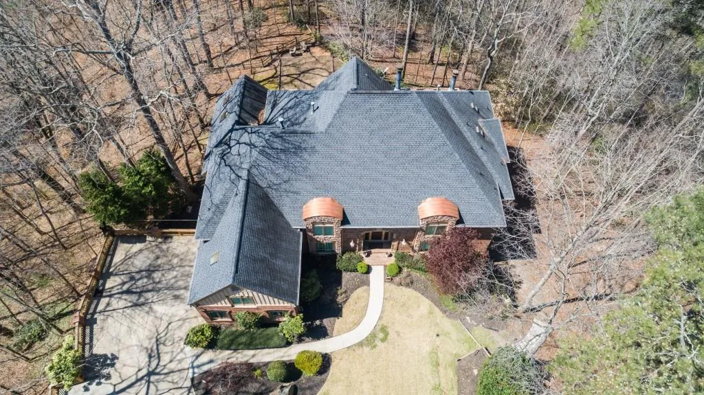 225 Grogans Lake Pointe, Sandy Springs, Georgia 30350, 6 Bedrooms Bedrooms, ,5 BathroomsBathrooms,Residential,Sold,225 Grogans Lake Pointe,5986895