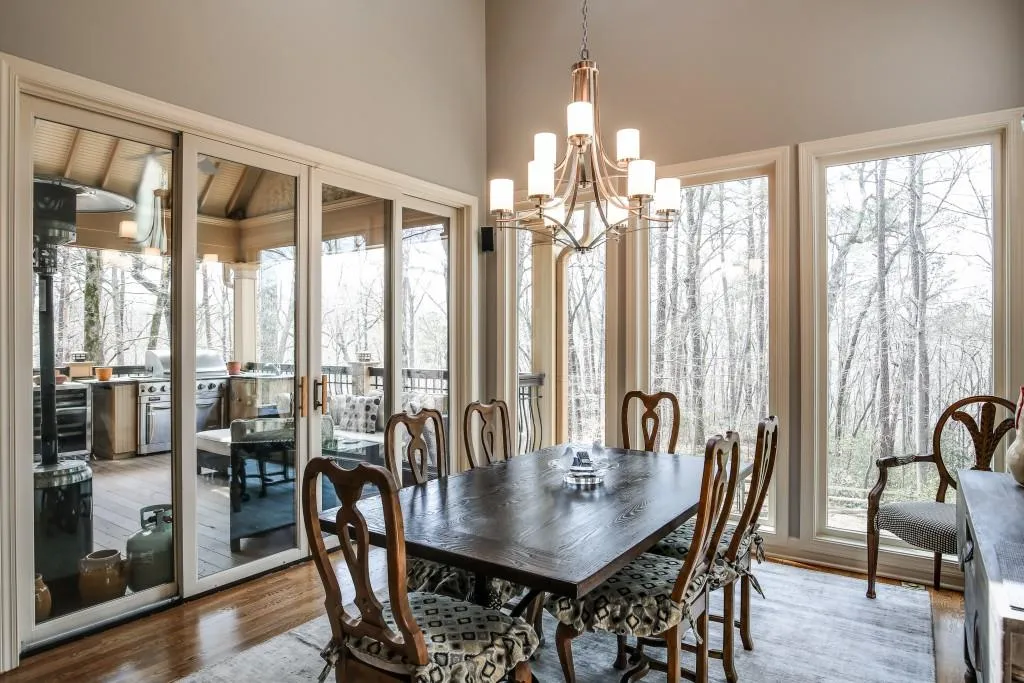 225 Grogans Lake Pointe, Sandy Springs, Georgia 30350, 6 Bedrooms Bedrooms, ,5 BathroomsBathrooms,Residential,Sold,225 Grogans Lake Pointe,5986895