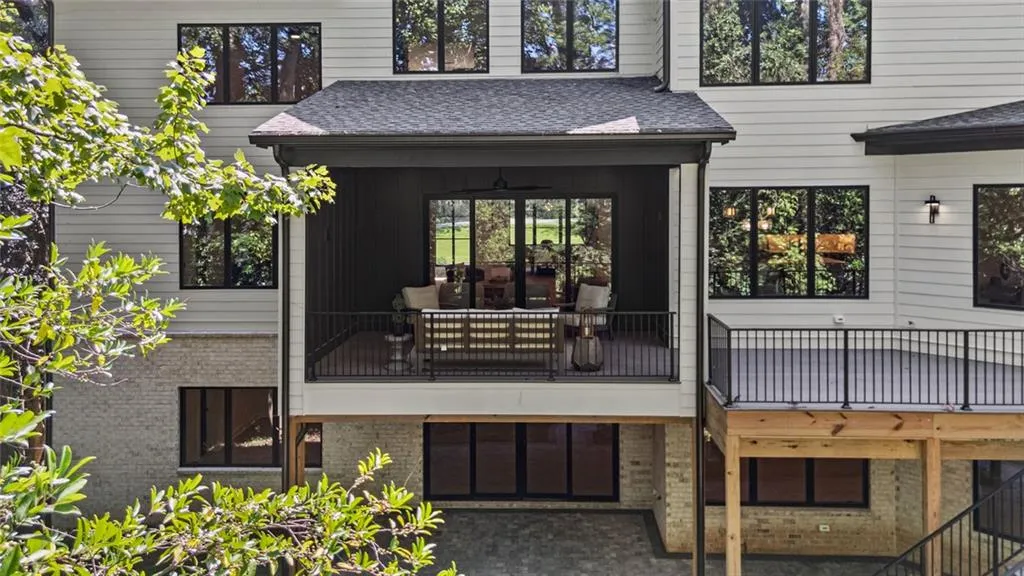 4132 Haverhill Drive Ne, Atlanta, Georgia 30342, 6 Bedrooms Bedrooms, 0 ,7 BathroomsBathrooms,Residential,For Sale,4132 Haverhill Drive Ne,7829234