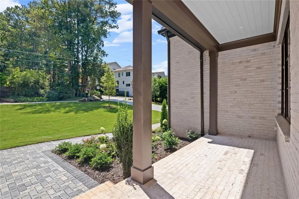 4132 Haverhill Drive Ne, Atlanta, Georgia 30342, 6 Bedrooms Bedrooms, 0 ,7 BathroomsBathrooms,Residential,For Sale,4132 Haverhill Drive Ne,7829234
