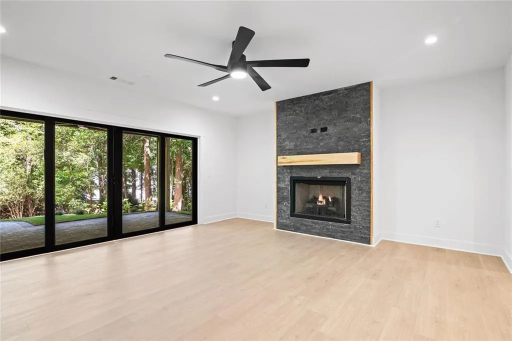4132 Haverhill Drive Ne, Atlanta, Georgia 30342, 6 Bedrooms Bedrooms, 0 ,7 BathroomsBathrooms,Residential,For Sale,4132 Haverhill Drive Ne,7829234