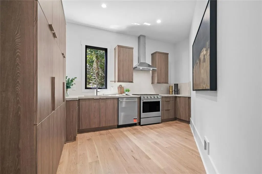 Scullery Kitchen