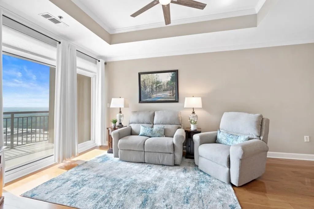 325 E Paces Ferry Road Unit 2003, Atlanta, Georgia 30305, 1 Bedroom Bedrooms, ,1 BathroomBathrooms,Residential,Sold,325 E Paces Ferry Road Unit 2003,7579616