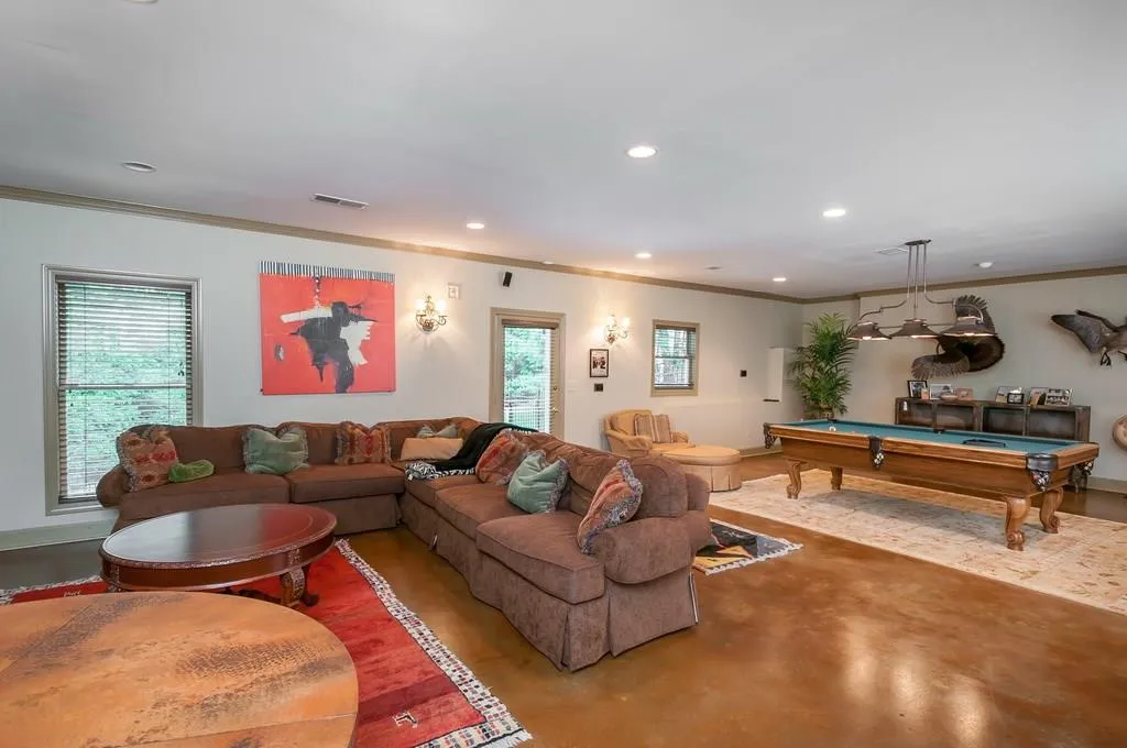 210 Lachaize Circle Nw, Atlanta, Georgia 30327, 7 Bedrooms Bedrooms, ,6 BathroomsBathrooms,Residential,Sold,210 Lachaize Circle Nw,5708198