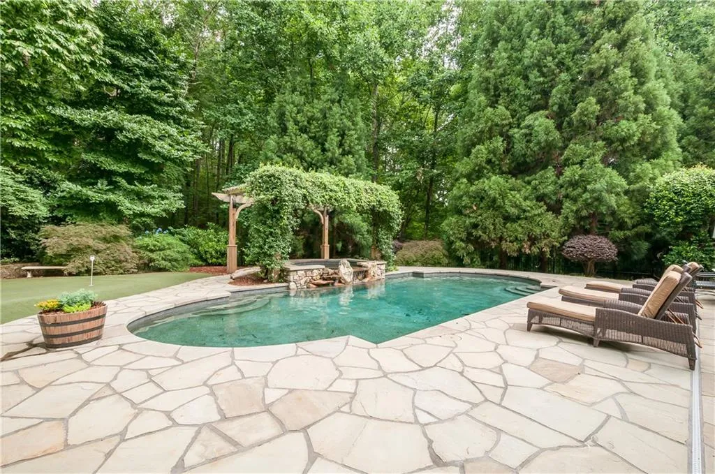 210 Lachaize Circle Nw, Atlanta, Georgia 30327, 7 Bedrooms Bedrooms, ,6 BathroomsBathrooms,Residential,Sold,210 Lachaize Circle Nw,5708198