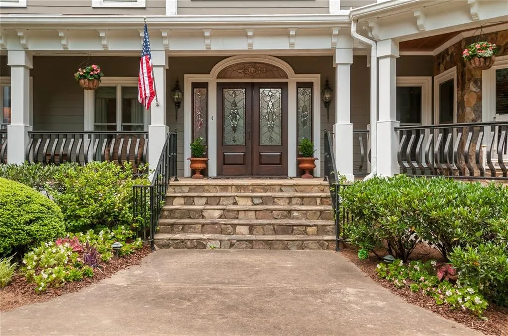 210 Lachaize Circle Nw, Atlanta, Georgia 30327, 7 Bedrooms Bedrooms, ,6 BathroomsBathrooms,Residential,Sold,210 Lachaize Circle Nw,5708198