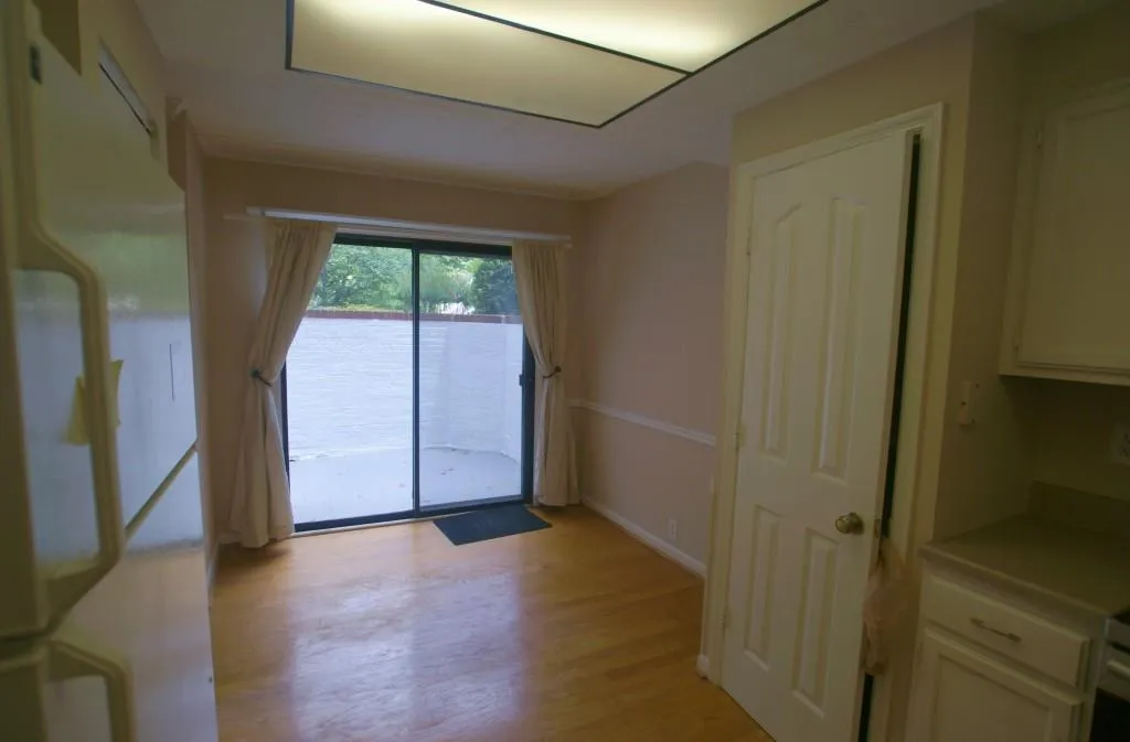 78 Dunwoody Springs Drive Ne Unit 78, Atlanta, Georgia 30328, 2 Bedrooms Bedrooms, ,2 BathroomsBathrooms,Residential,Sold,78 Dunwoody Springs Drive Ne Unit 78,5723819