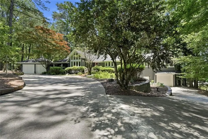 6504 Yacht Club Road, Flowery Branch, Georgia 30542