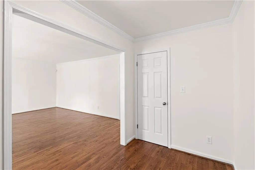 246 The South Chace Ne, Sandy Springs, Georgia 30328, 3 Bedrooms Bedrooms, ,2 BathroomsBathrooms,Residential,Sold,246 The South Chace Ne,6874911