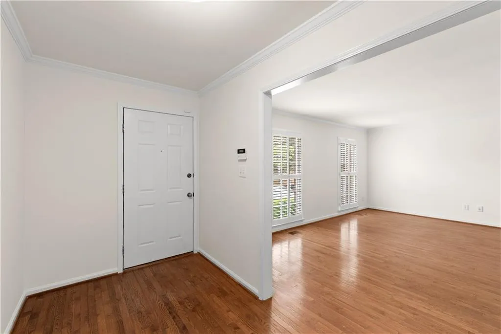 246 The South Chace Ne, Sandy Springs, Georgia 30328, 3 Bedrooms Bedrooms, ,2 BathroomsBathrooms,Residential,Sold,246 The South Chace Ne,6874911