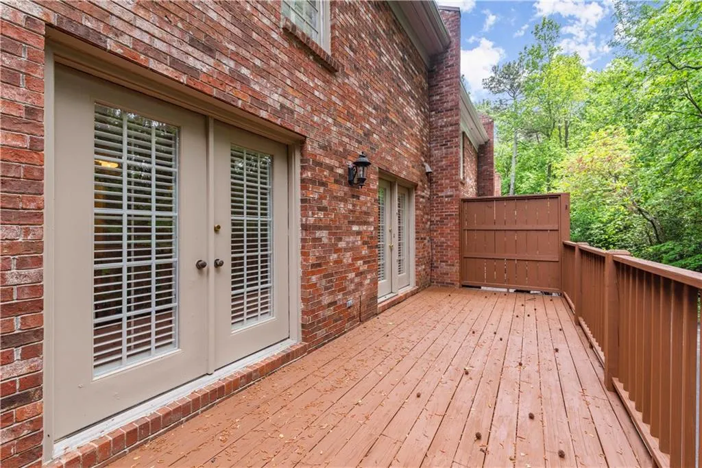 246 The South Chace Ne, Sandy Springs, Georgia 30328, 3 Bedrooms Bedrooms, ,2 BathroomsBathrooms,Residential,Sold,246 The South Chace Ne,6874911