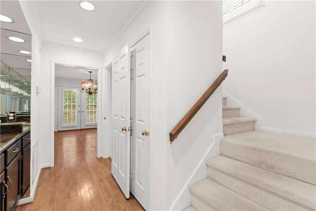 246 The South Chace Ne, Sandy Springs, Georgia 30328, 3 Bedrooms Bedrooms, ,2 BathroomsBathrooms,Residential,Sold,246 The South Chace Ne,6874911