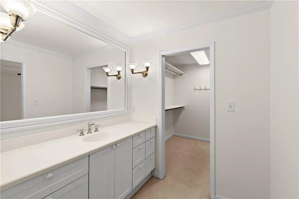 246 The South Chace Ne, Sandy Springs, Georgia 30328, 3 Bedrooms Bedrooms, ,2 BathroomsBathrooms,Residential,Sold,246 The South Chace Ne,6874911