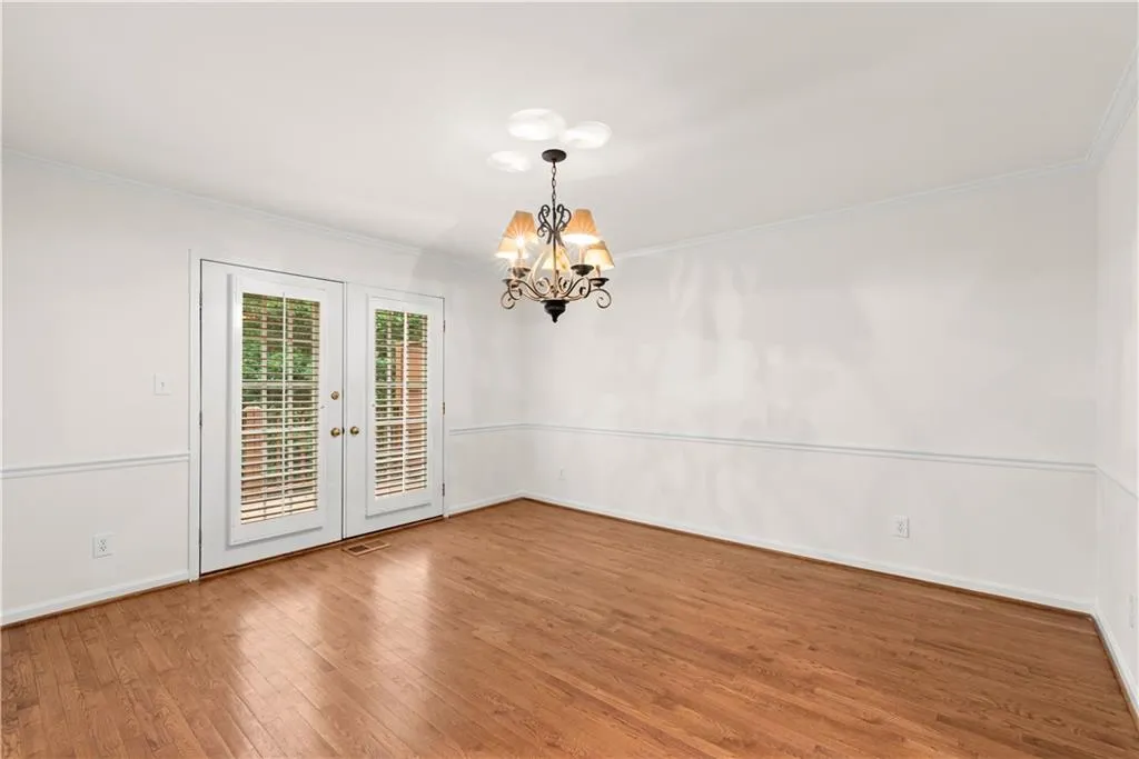 246 The South Chace Ne, Sandy Springs, Georgia 30328, 3 Bedrooms Bedrooms, ,2 BathroomsBathrooms,Residential,Sold,246 The South Chace Ne,6874911