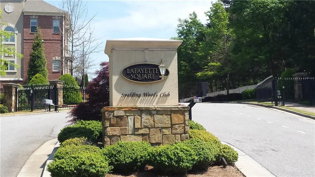 958 Opelousas Way, Sandy Springs, Georgia 30328, 3 Bedrooms Bedrooms, ,3 BathroomsBathrooms,Residential,Sold,958 Opelousas Way,5681764