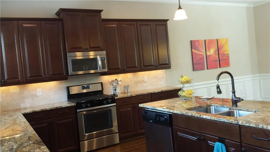 958 Opelousas Way, Sandy Springs, Georgia 30328, 3 Bedrooms Bedrooms, ,3 BathroomsBathrooms,Residential,Sold,958 Opelousas Way,5681764