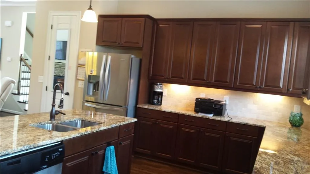 958 Opelousas Way, Sandy Springs, Georgia 30328, 3 Bedrooms Bedrooms, ,3 BathroomsBathrooms,Residential,Sold,958 Opelousas Way,5681764