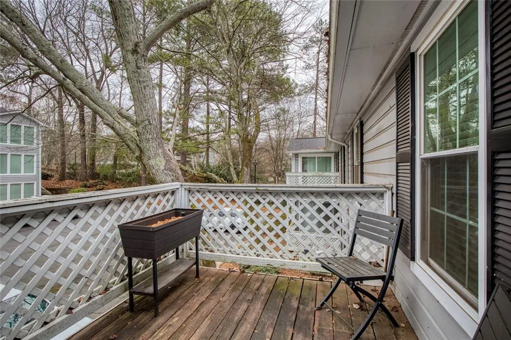 310 Natchez Trace, Atlanta, Georgia 30350, 2 Bedrooms Bedrooms, ,1 BathroomBathrooms,Residential,For Sale,310 Natchez Trace,7691737