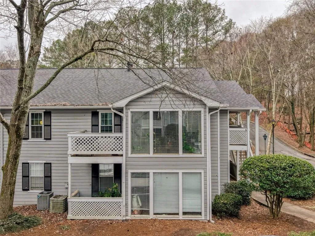 310 Natchez Trace, Atlanta, Georgia 30350, 2 Bedrooms Bedrooms, ,1 BathroomBathrooms,Residential,For Sale,310 Natchez Trace,7691737