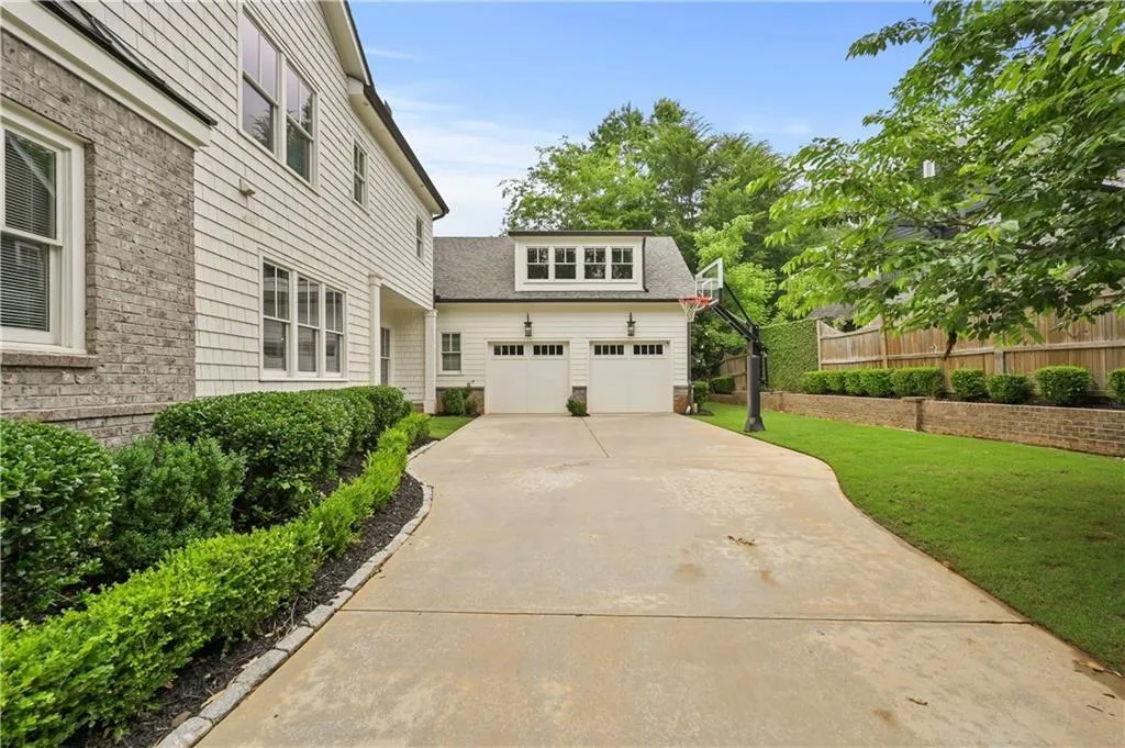 4015 Wieuca Road Ne, Atlanta, Georgia 30342, 6 Bedrooms Bedrooms, ,7 BathroomsBathrooms,Residential,For Sale,4015 Wieuca Road Ne,7625951