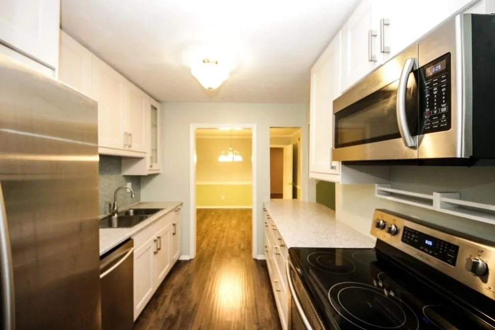1301 Gettysburg Place Unit 1301, Sandy Springs, Georgia 30350, 2 Bedrooms Bedrooms, ,2 BathroomsBathrooms,Residential,Sold,1301 Gettysburg Place Unit 1301,6097846