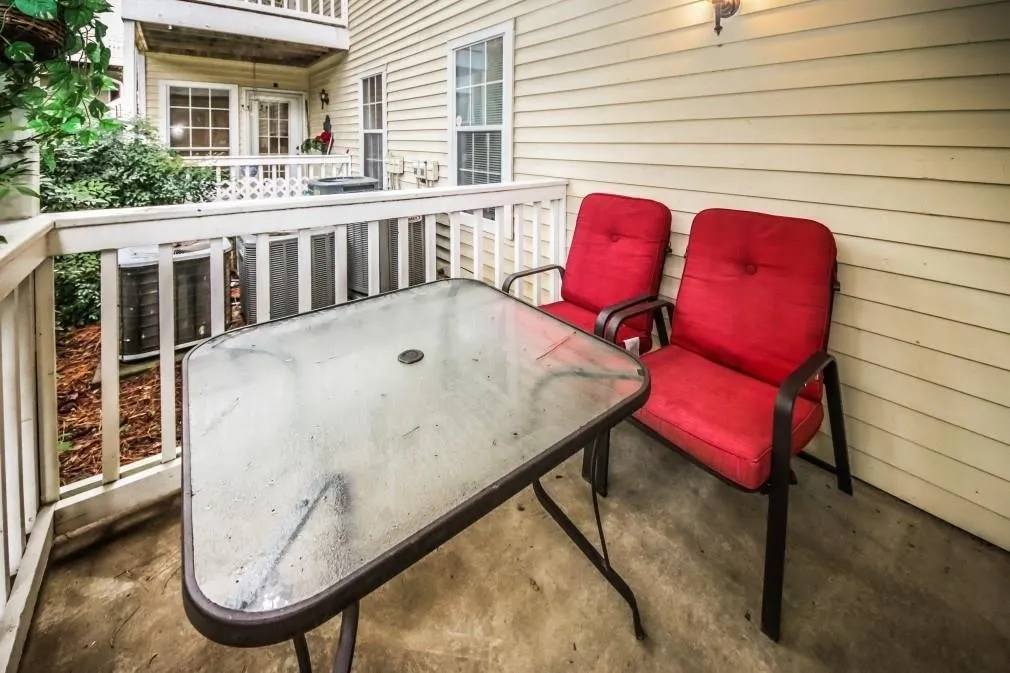 1301 Gettysburg Place Unit 1301, Sandy Springs, Georgia 30350, 2 Bedrooms Bedrooms, ,2 BathroomsBathrooms,Residential,Sold,1301 Gettysburg Place Unit 1301,6097846