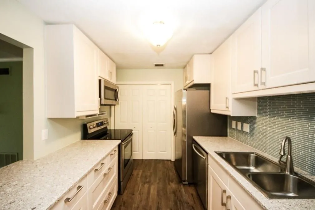 1301 Gettysburg Place Unit 1301, Sandy Springs, Georgia 30350, 2 Bedrooms Bedrooms, ,2 BathroomsBathrooms,Residential,Sold,1301 Gettysburg Place Unit 1301,6097846