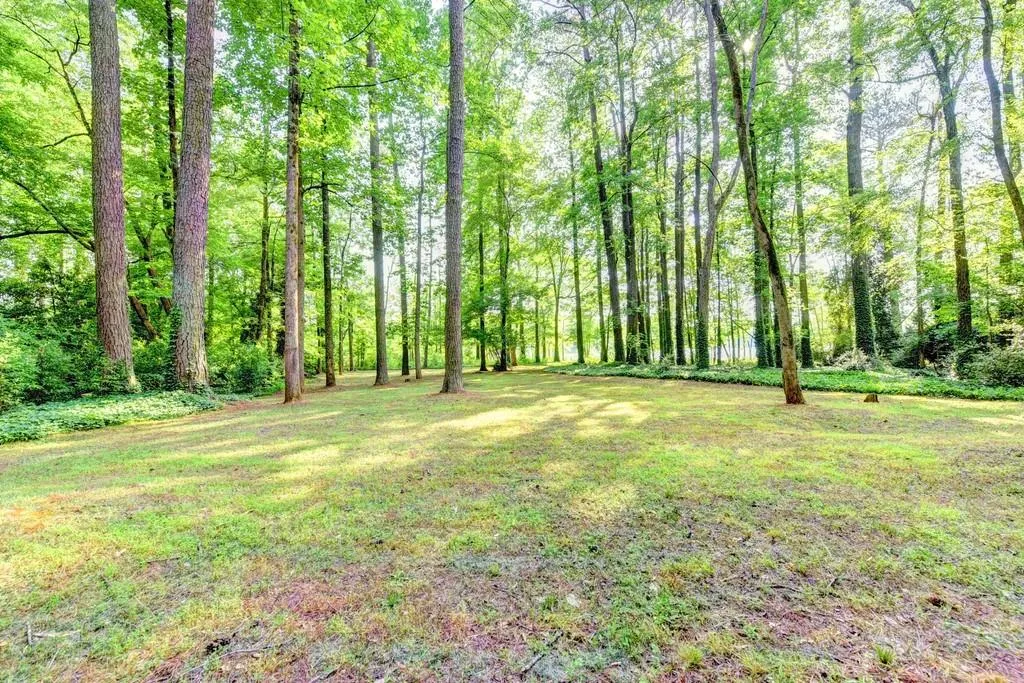 9345 Huntcliff Trace, Sandy Springs, Georgia 30350, 6 Bedrooms Bedrooms, ,5 BathroomsBathrooms,Residential,Sold,9345 Huntcliff Trace,6746954