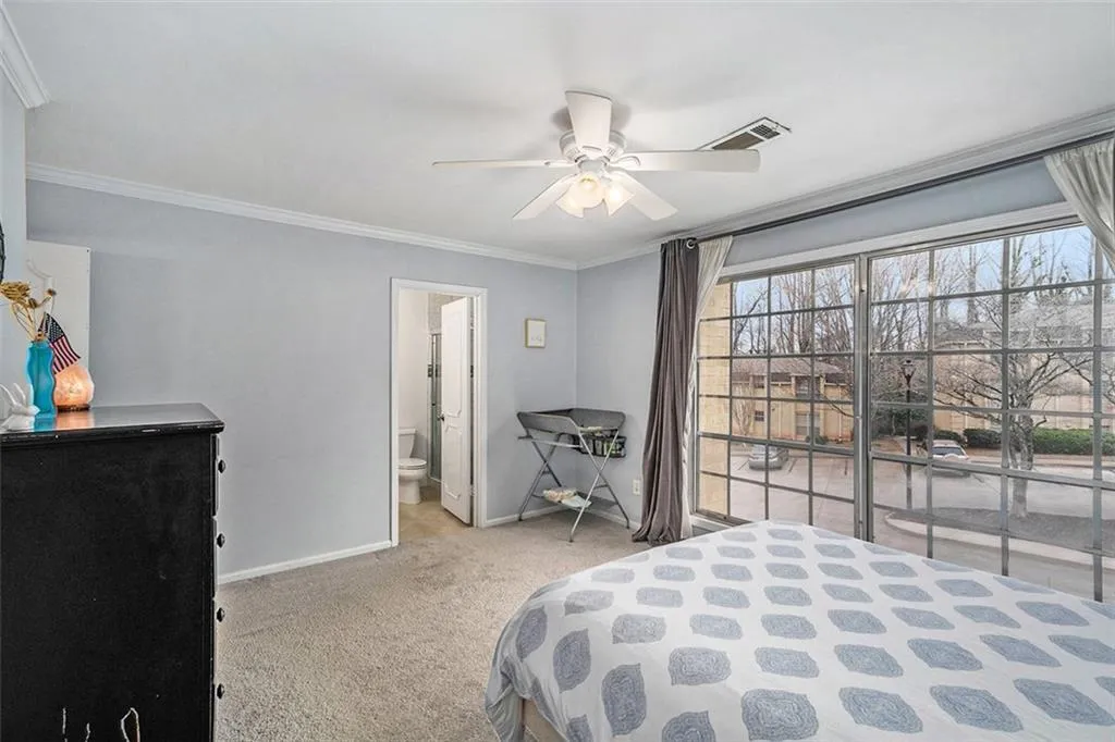 5400 Roswell Road Unit I-6, Atlanta, Georgia 30342, 3 Bedrooms Bedrooms, ,2 BathroomsBathrooms,Residential,Sold,5400 Roswell Road Unit I-6,7351218