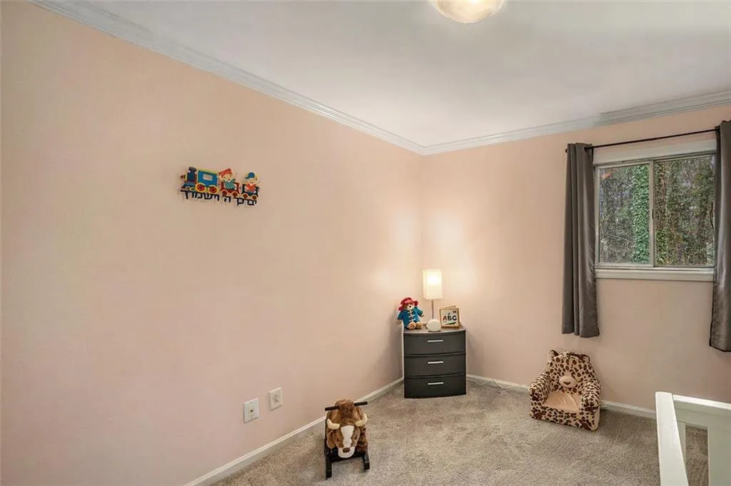 5400 Roswell Road Unit I-6, Atlanta, Georgia 30342, 3 Bedrooms Bedrooms, ,2 BathroomsBathrooms,Residential,Sold,5400 Roswell Road Unit I-6,7351218
