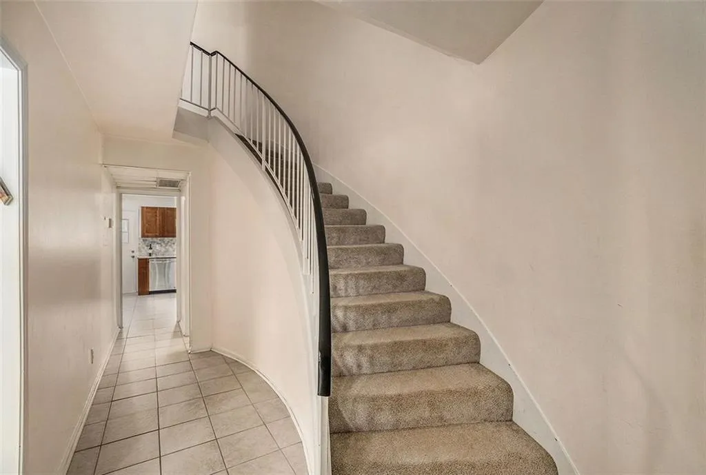 5400 Roswell Road Unit I-6, Atlanta, Georgia 30342, 3 Bedrooms Bedrooms, ,2 BathroomsBathrooms,Residential,Sold,5400 Roswell Road Unit I-6,7351218