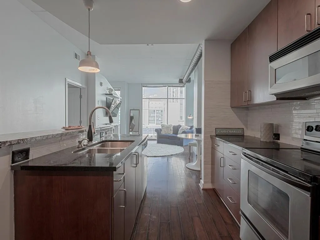 250 Pharr Road Ne Unit 707, Atlanta, Georgia 30305, 1 Bedroom Bedrooms, ,1 BathroomBathrooms,Residential,Sold,250 Pharr Road Ne Unit 707,5969421