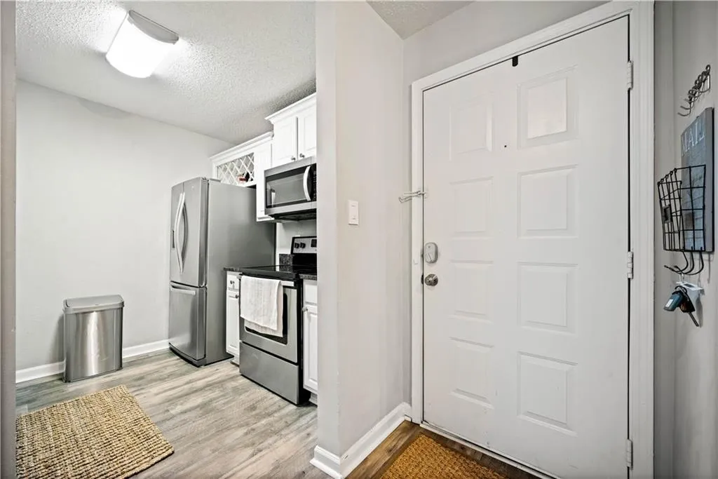 3655 Habersham Road Ne Unit 129, Atlanta, Georgia 30305, 1 Bedroom Bedrooms, ,1 BathroomBathrooms,Residential,For Sale,3655 Habersham Road Ne Unit 129,7524904