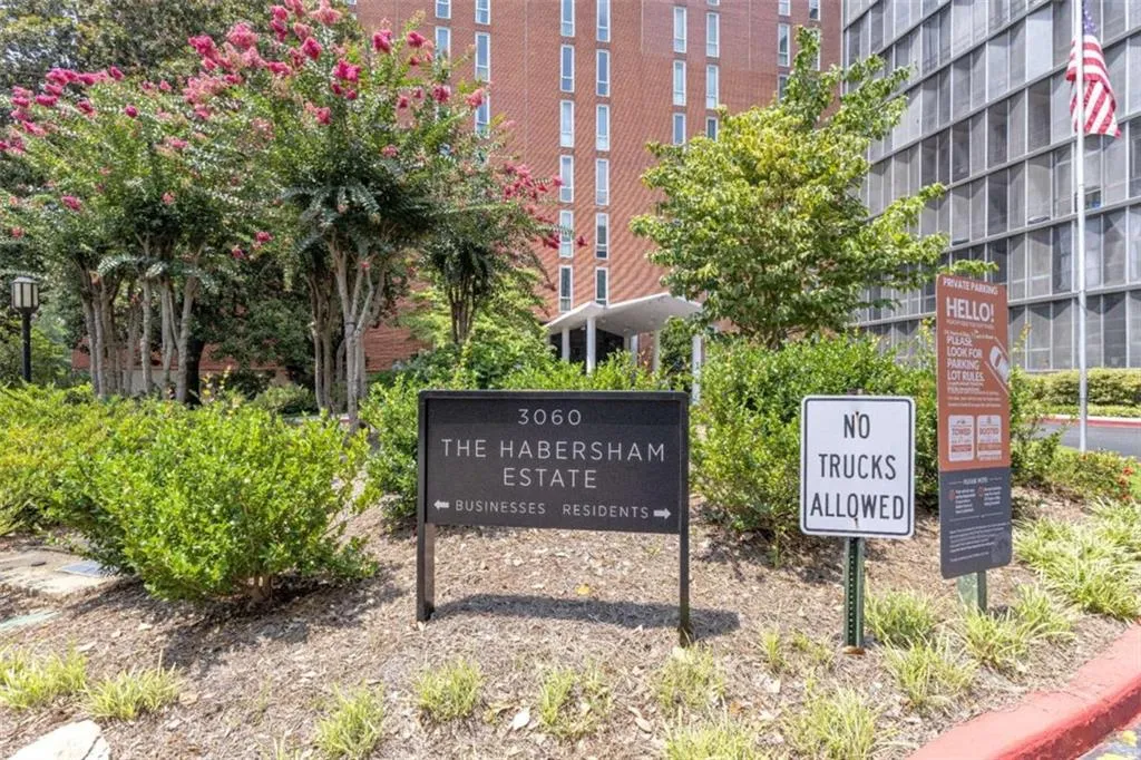 3060 Pharr Court North Nw Unit #619, Atlanta, Georgia 30305, 1 Bedroom Bedrooms, 0 ,1 BathroomBathrooms,Residential,For Sale,3060 Pharr Court North Nw Unit #619,7813443