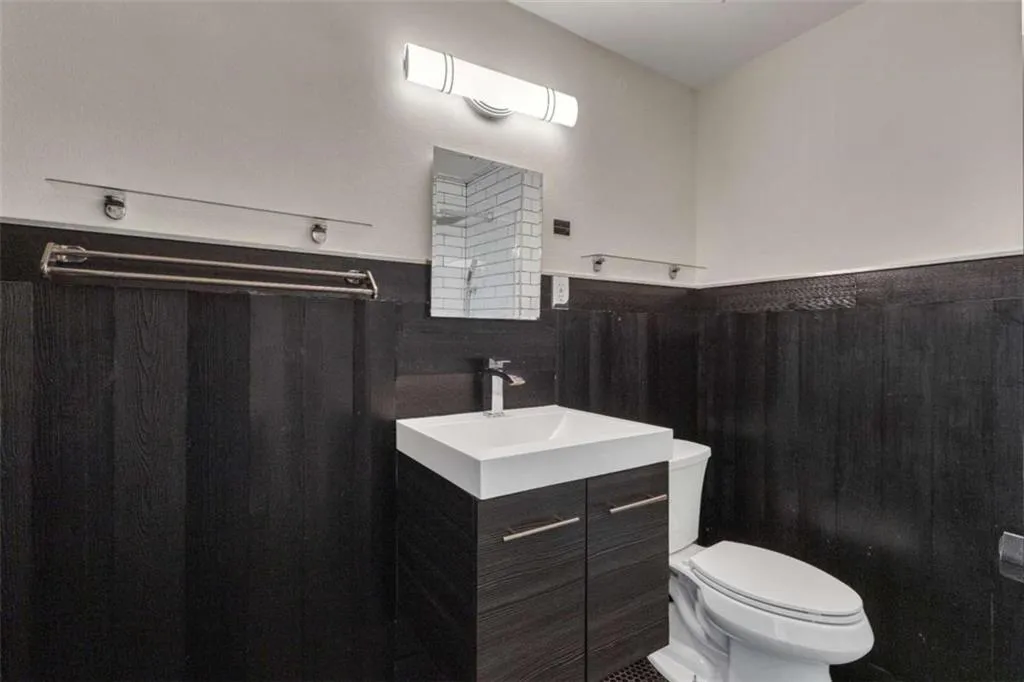 3060 Pharr Court North Nw Unit #619, Atlanta, Georgia 30305, 1 Bedroom Bedrooms, 0 ,1 BathroomBathrooms,Residential,For Sale,3060 Pharr Court North Nw Unit #619,7813443