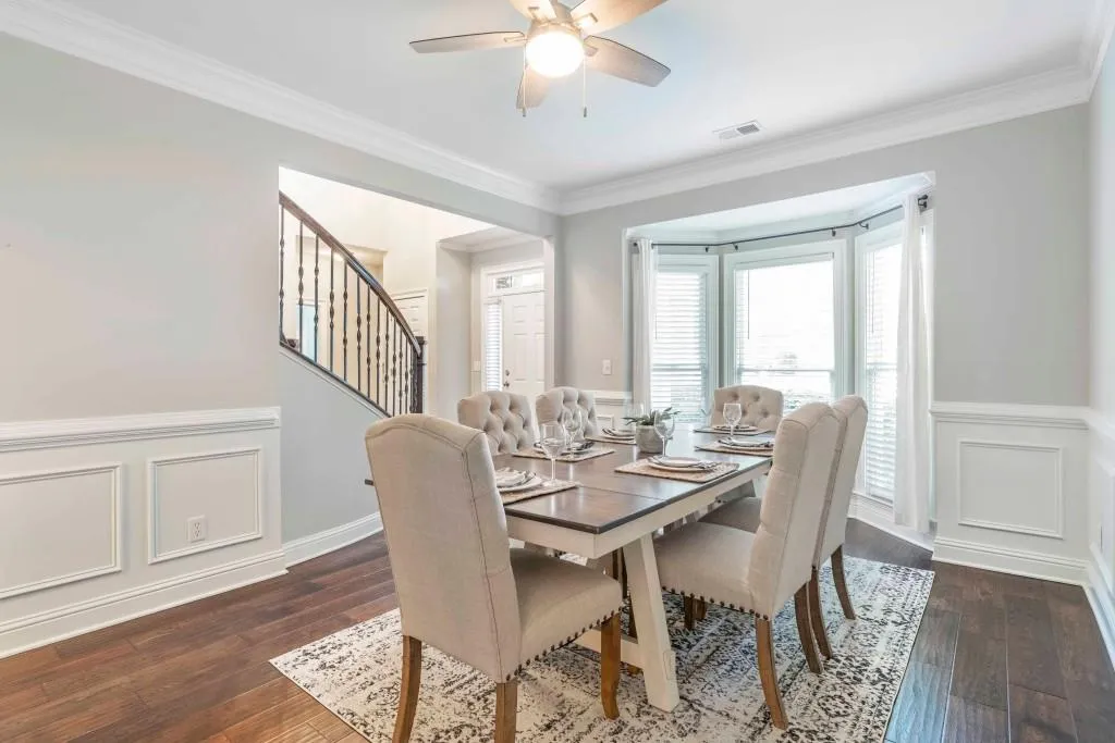 6420 Glen Oaks Lane, Sandy Springs, Georgia 30328, 4 Bedrooms Bedrooms, ,4 BathroomsBathrooms,Residential,Sold,6420 Glen Oaks Lane,6930032