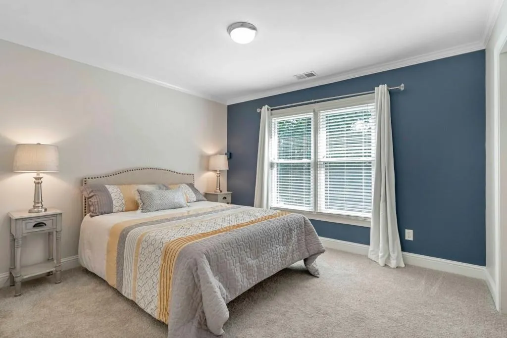 6420 Glen Oaks Lane, Sandy Springs, Georgia 30328, 4 Bedrooms Bedrooms, ,4 BathroomsBathrooms,Residential,Sold,6420 Glen Oaks Lane,6930032